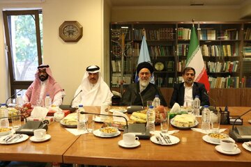 در خواست سفیر عربستان برای ترجمه کتب آیت الله محقق داماد به زبان عربی / تشکیل مجلس الحکمای کشورهای اسلامی با محوریت ایران و عربستان