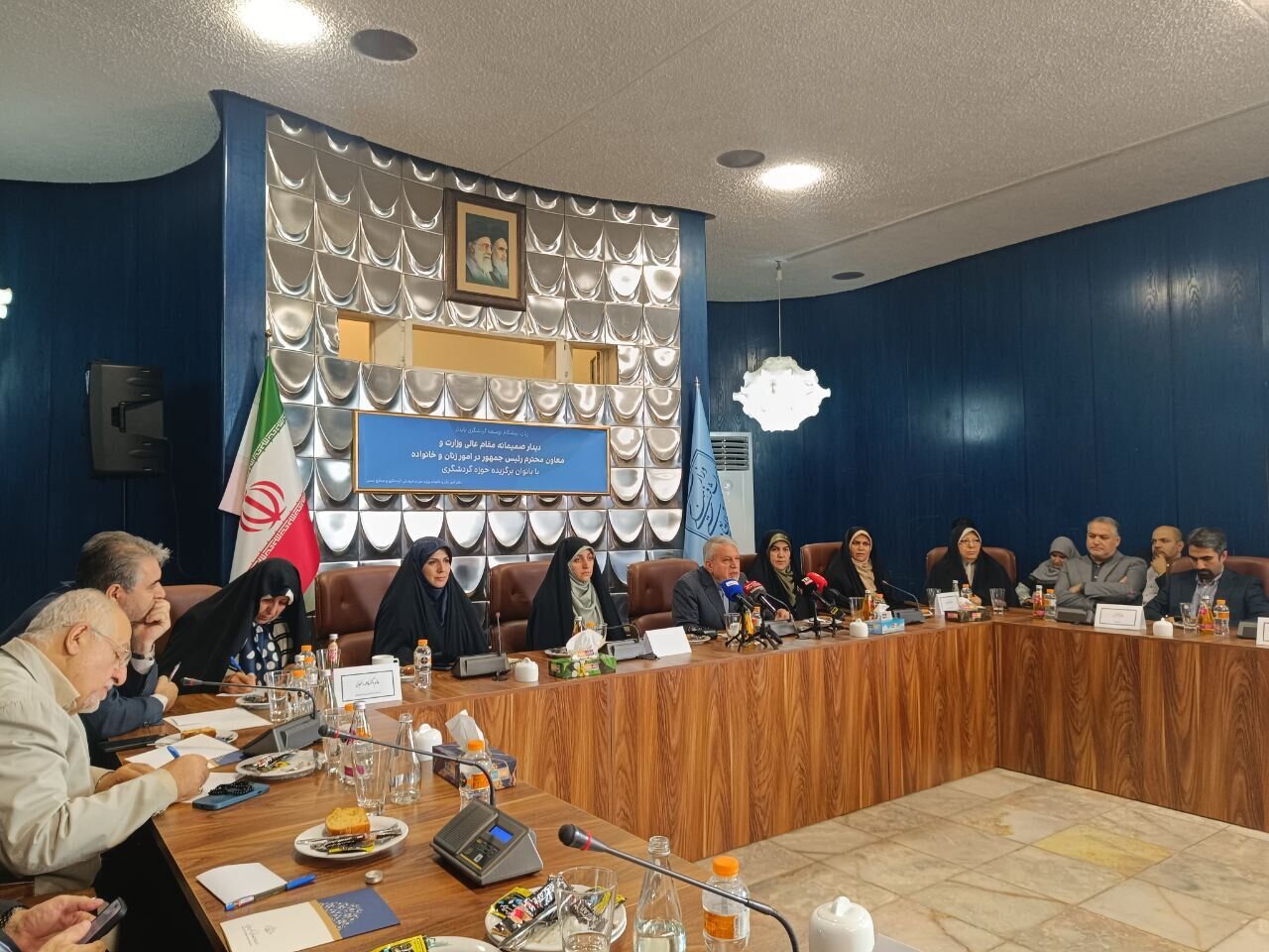 وزیر میراث فرهنگی: در دولت قبل برای قرار گرفتن زنان در کابینه مخالفت شد/ زنان در حوزه گردشگری حضوری مقتدرانه دارند