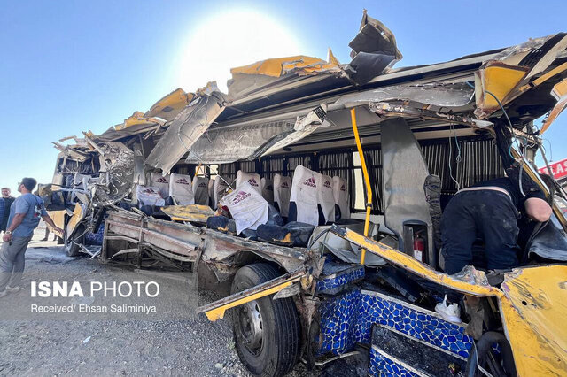 جزئیات جدید از علت تصادف اتوبوس دانشجویان در سمنان/ راننده اتوبوس بازداشت شد