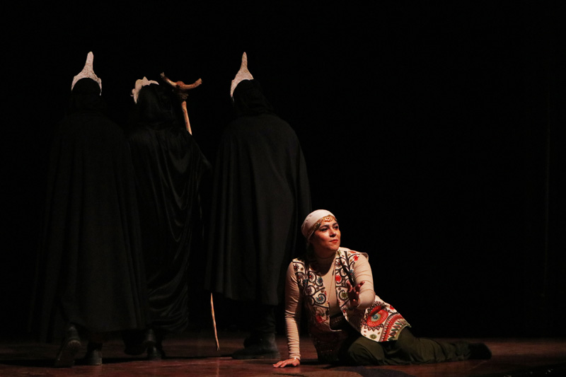 گزارش تصویری از تئاتر داستانهای سرزمین مردمان خردمند در سمنان