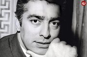عکس | فردین در حال دویدن کنار دریای خزر در سال ۱۳۵۰