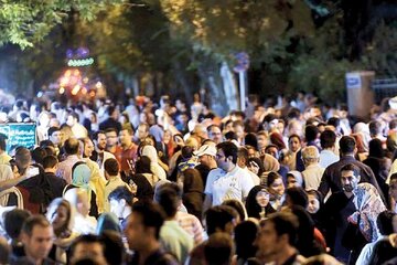 جوانان کدام نسل بیشترین رنج را متحمل شده اند؟ / نسل دهه ۶۰ نباید بگوید «ما سوختیم» جوانان کدام نسل بیشترین رنج را متحمل شده اند؟ / نسل دهه ۶۰ نباید بگوید «ما سوختیم»