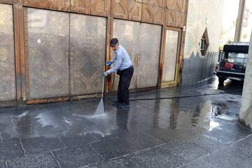 نظافت و شست‌شوی تئاتر شهر/ عکس