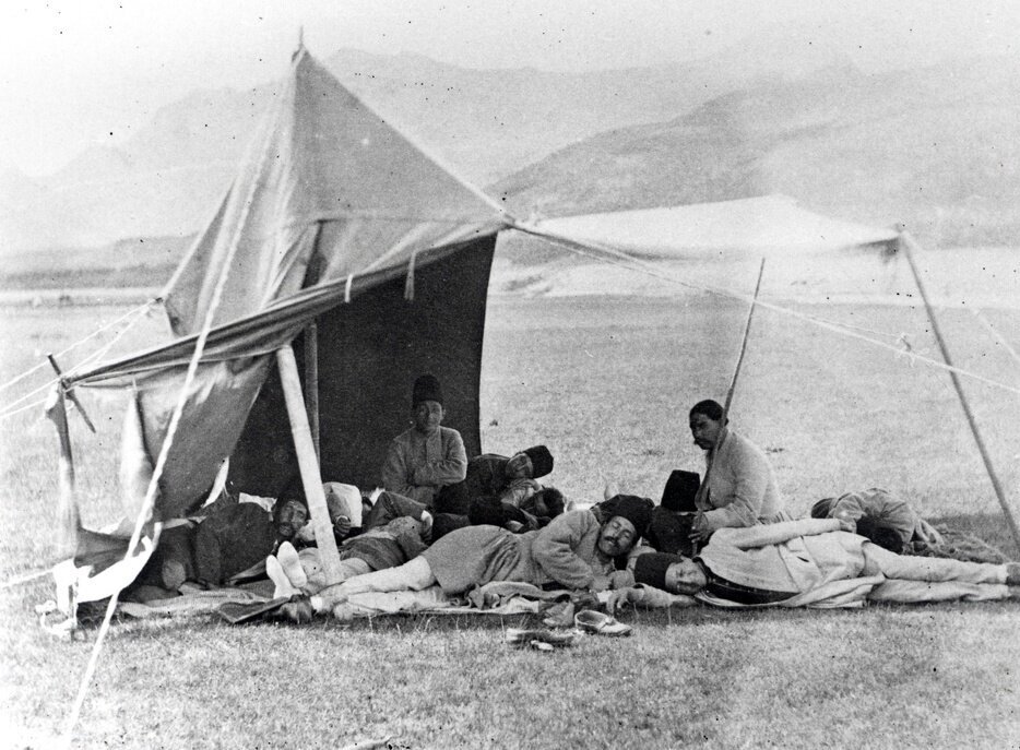 خاطرات ناصرالدین‌شاه به نقل از روزگار کنونی: مردم امروز با احساس خستگی و ناامیدی روبه‌رو هستند.