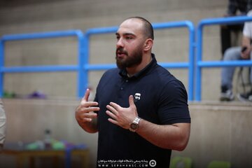 عکس | قهرمان بلامنازع دنیا در تمرین سپاهان