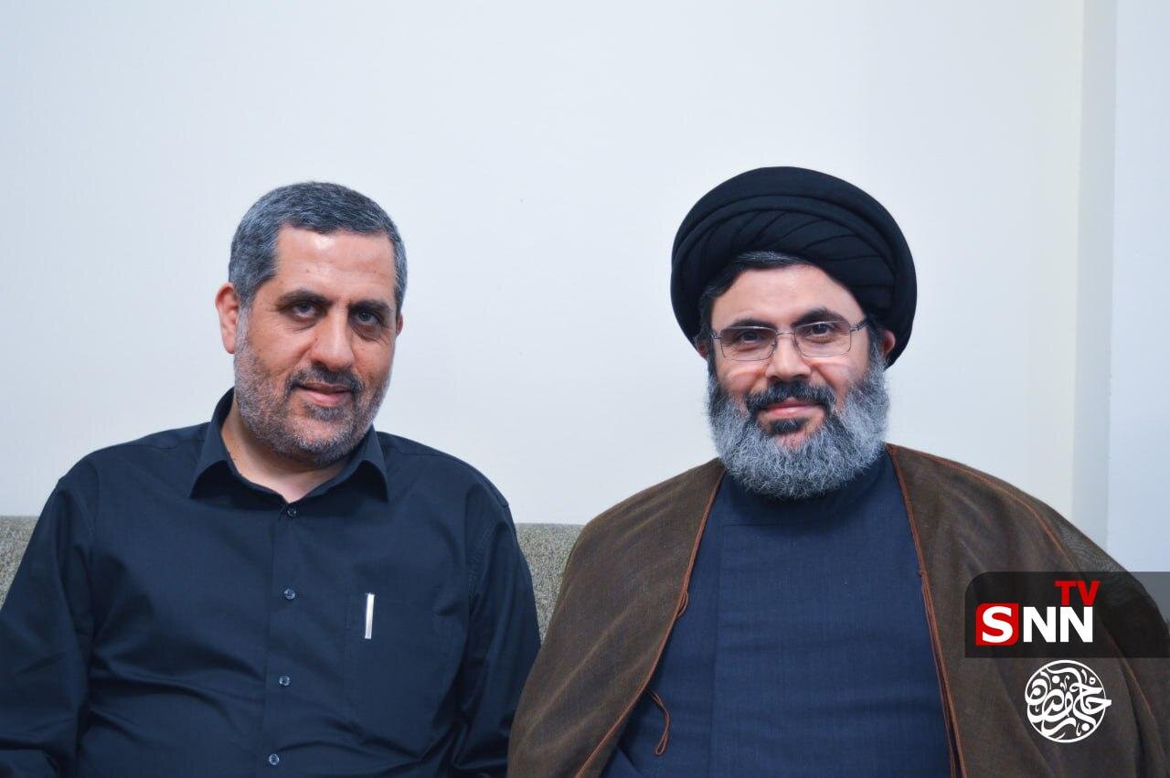 سردار ایزدی در کنار شهید هاشم صفی الدین + عکس