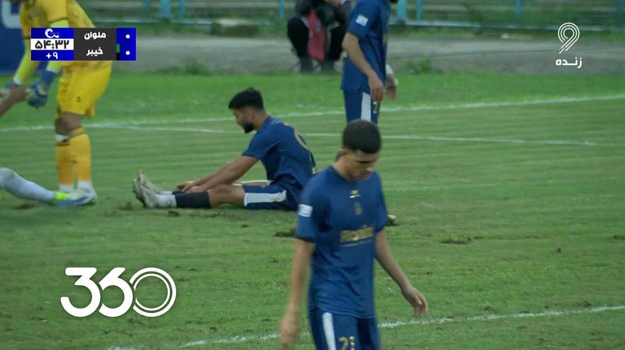 عکس | انحصار وقایع لیگ برتر ایران؛ این قسمت: یک بازی با دو کیت! 3