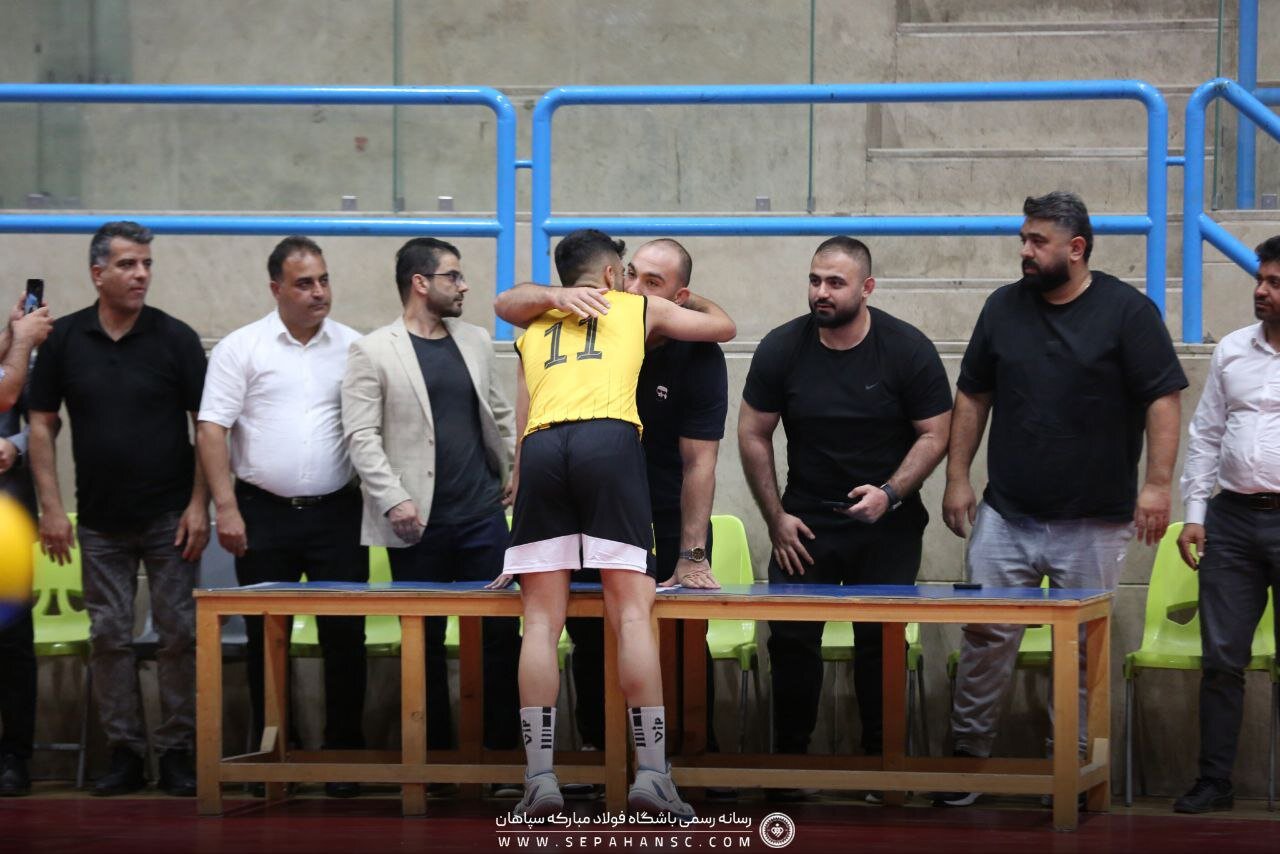 عکس| قهرمان بلامنازع دنیا در تمرین سپاهان