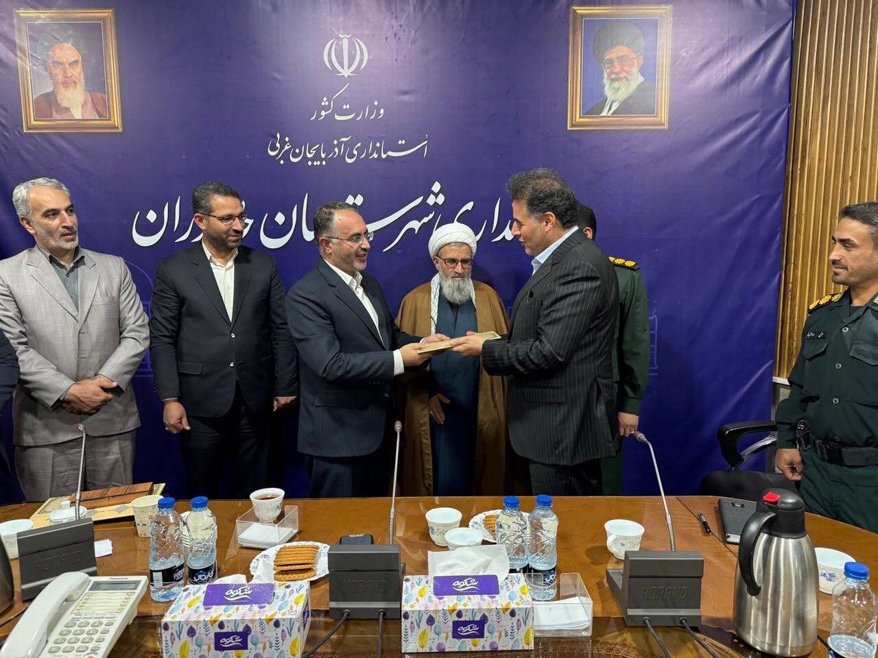 دو فرماندار جدید دیگر در استان آذربایجان‌غربی معارفه شدند / ماکو سومین شهر استان با زنان فرماندار