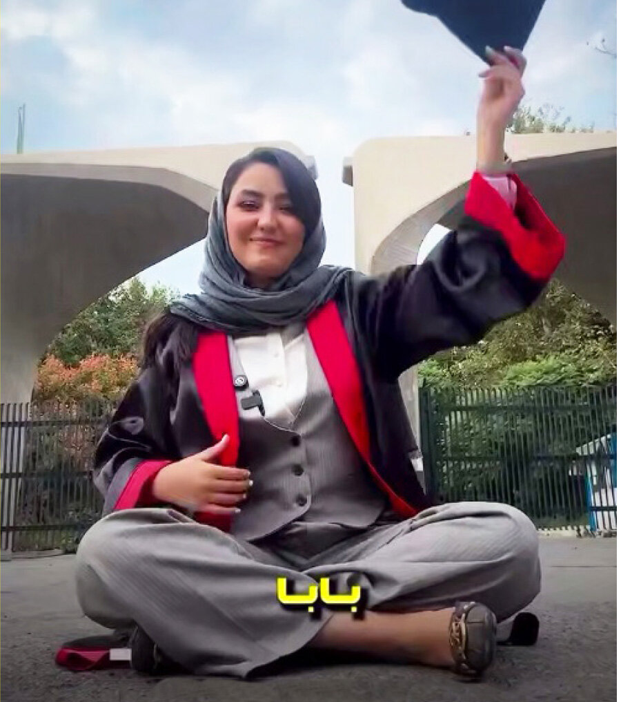 قدردانی تحسینبرانگیز خانم دکتر از پدرش/ بابا! یادم نرفته که15سال یک کت پوشیدی و دور از چشم من مسافرکشی کردی/ قدردانی تحسینبرانگیز خانم دکتر از پدرش/ بابا! یادم نرفته که15سال یک کت پوشیدی و دور از چشم من مسافرکشی کردی/