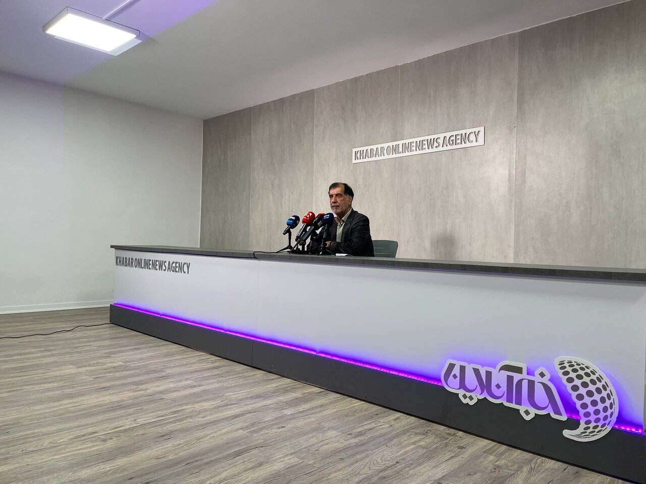 نشست خبری محمدرضا باهنر آغاز شد + تصویر 2