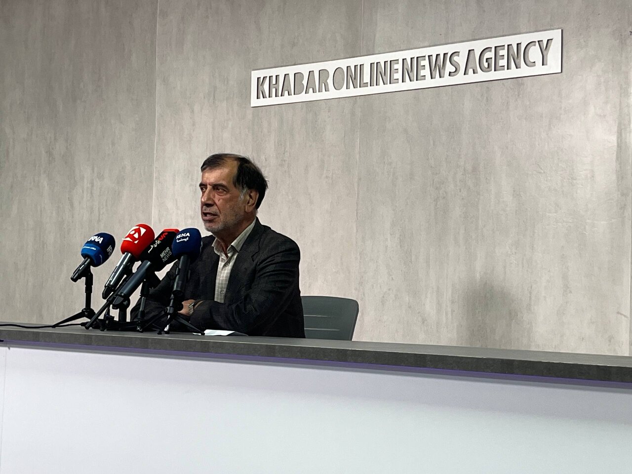 نشست خبری محمدرضا باهنر آغاز شد + تصویر 3