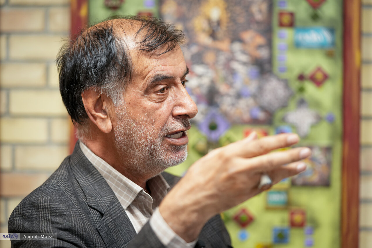 باهنر: برخی می‌خواهند تمام جنگ ۱۲روزه را گردن جاسوسان بیاندازند/آمریکا به خوبی معنی فتوا برای شیعیان را می‌داند/روایت مخالفت جلیلی با CFT تا جلسه آخر!