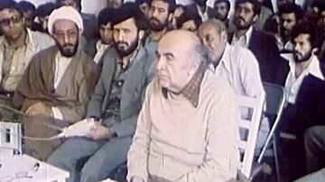 دکتر بهشتی به شیوه برگزاری دادگاه و محاکمه هویدا معترض بود