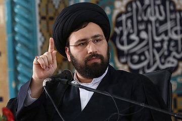 نوه امام (ره): دشمنان را متوجه کنیم که اگر بزنید، می‌خورید / متکی به شخص نباشیم، مسأله مهم «قدرت بازدارندگی» است