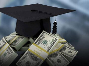دردسر جهش ارزی برای 500 دانشجوی ایرانی خارج از کشور