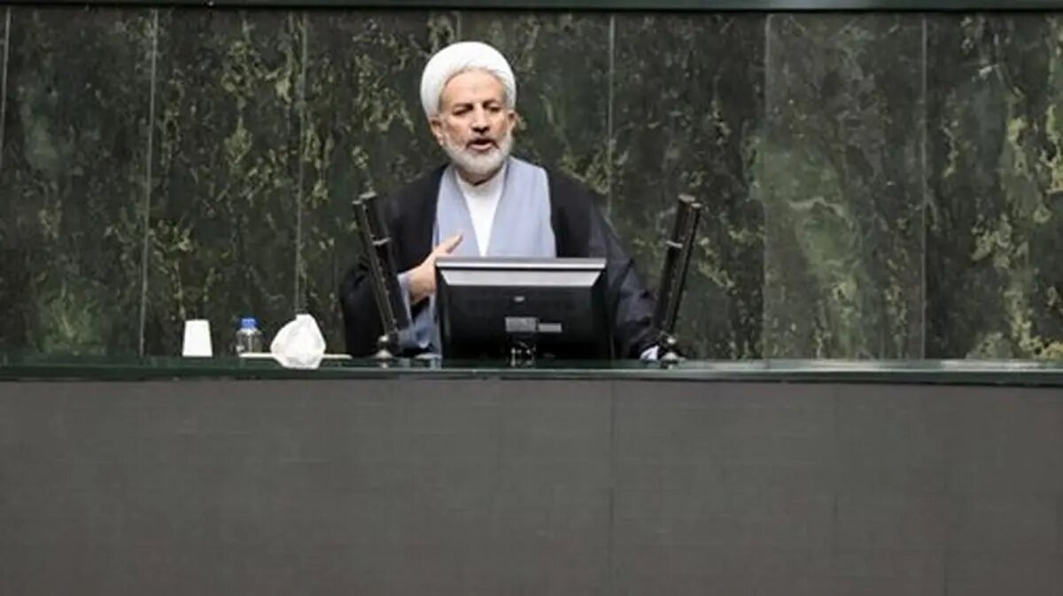 عضو کمیسیون فرهنگی: در این اوضاع، تمرکز بر لوایح مرتبط با مجوز موتورسواری بانوان ضروری نیست/ ملت ایران از نظام و رهبری حمایت میکند. عضو کمیسیون فرهنگی: در این اوضاع، تمرکز بر لوایح مرتبط با مجوز موتورسواری بانوان ضروری نیست/ ملت ایران از نظام و رهبری حمایت میکند.