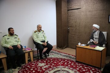 امام جمعه سمنان: پلیس، ضامن امنیت جامعه است