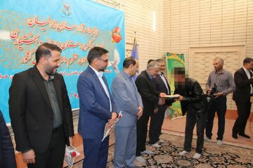 آزادی ۱۰۵ زندانی از زندانهای استان چهارمحال و بختیاری آزادی ۱۰۵ زندانی از زندانهای استان چهارمحال و بختیاری