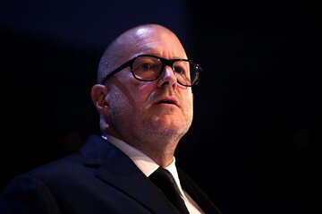 طراح افسانهای اپل و ساخت دستگاه مخصوص هوش مصنوعی / گوشی نیست و نمایشگر ندارد! طراح افسانهای اپل و ساخت دستگاه مخصوص هوش مصنوعی / گوشی نیست و نمایشگر ندارد!