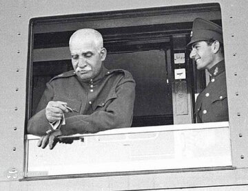 چرا شاه از واگذاری املاک پدرش پشیمان شد؟ + عکس و جزئیات