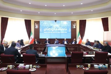 رزومه مربیان خارجی روی میز وزیر ورزش