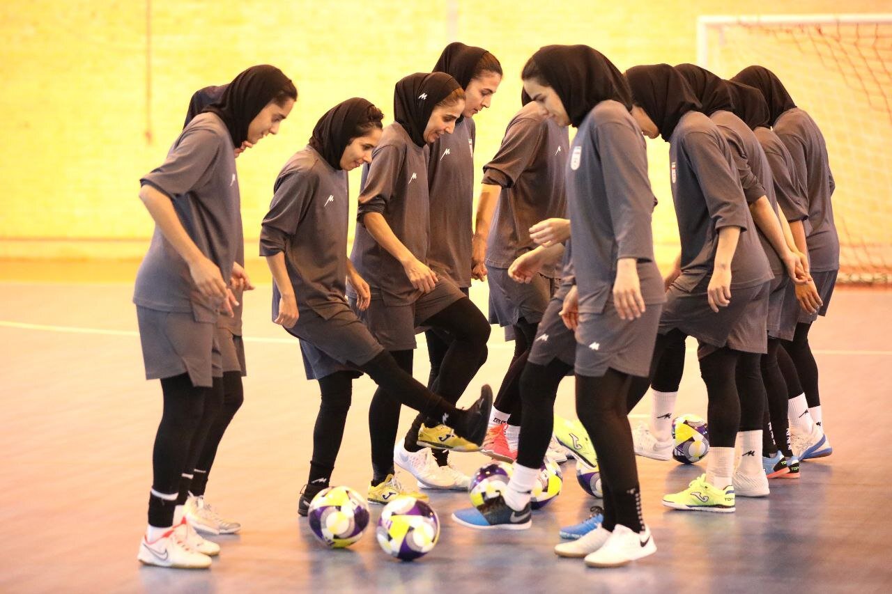 عکس| توپ جام جهانی به تمرین ایران رسید