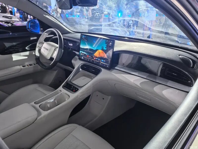 خودروی ارزانقیمتی که میتوانست جایگزین پژو ۲۰۷ شود / عکس