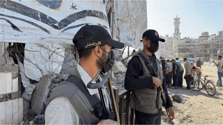 «بسیج بزرگ» حماس در غزه؛ ۷۰۰۰ نیروی امنیتی به همراه نظامیان زن وارد میدان شدند / عکس