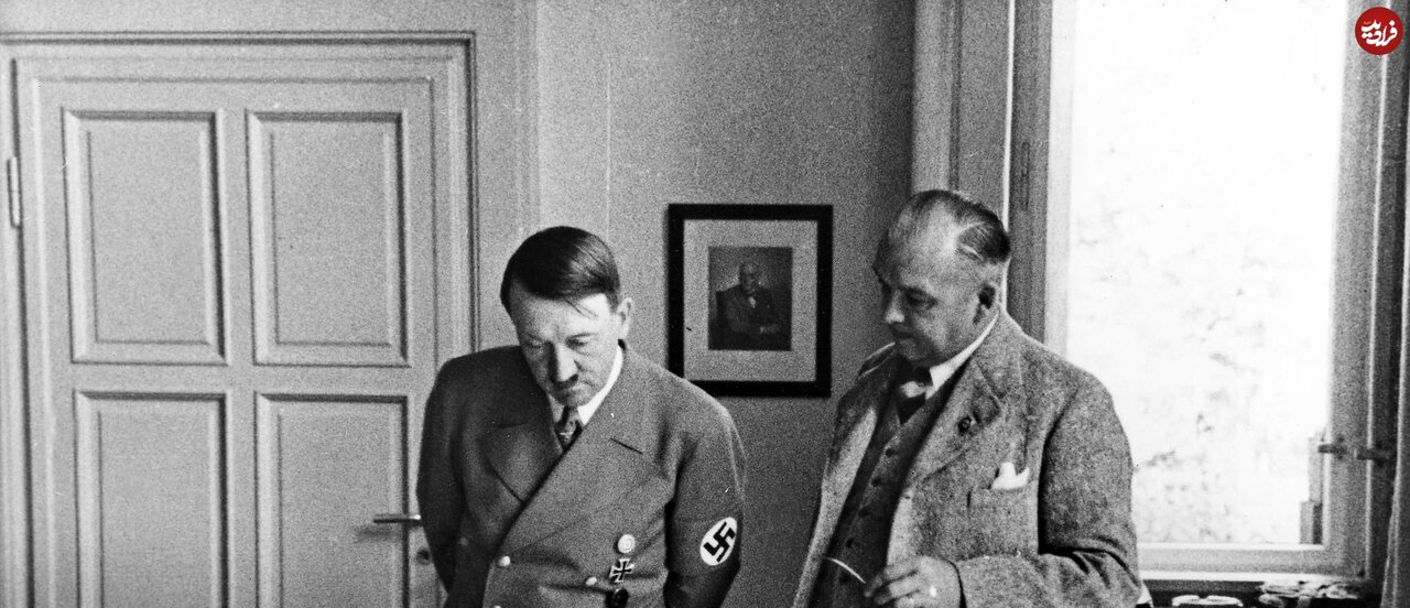 عکس/ هیتلر در حال گفتوگو با ولدمار برینکمن در مونیخ؛ سال ۱۳۱۸