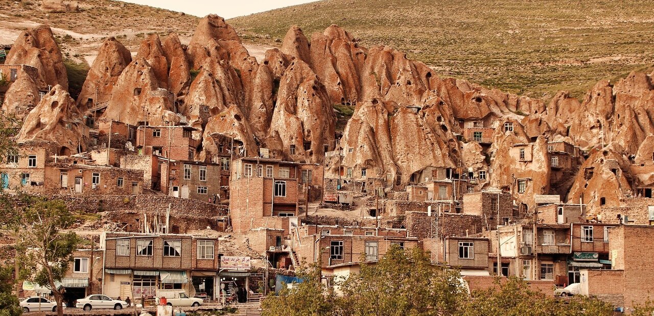 سفر به قلب صخره‌ها / از کندوان تا پالنگان؛ کشف روستاهای سنگی ایران 2
