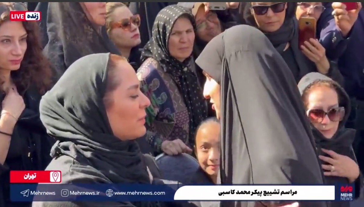 زینب سلیمانی در مراسم تشییع بازیگر معروف + تصاویر 2