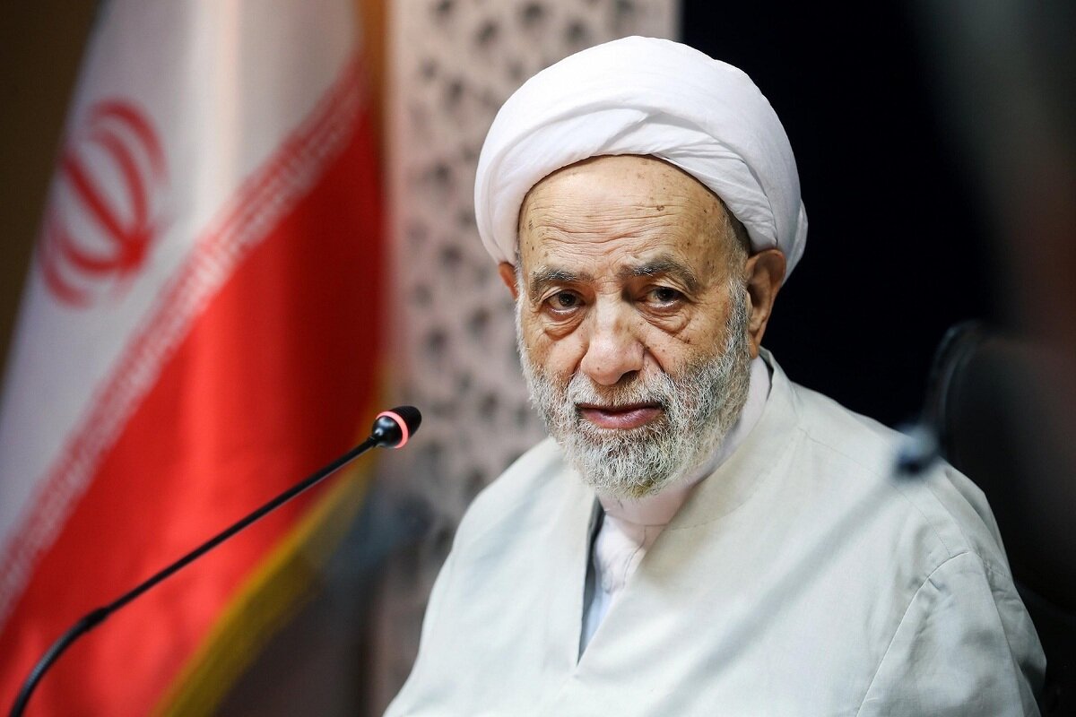 حضور حجتالاسلام قرائتی در راهپیمایی ۲۲ بهمن و حال جسمانی ایشان در وضعیت ویژه + عکس حضور حجتالاسلام قرائتی در راهپیمایی ۲۲ بهمن و حال جسمانی ایشان در وضعیت ویژه + عکس