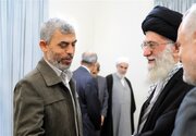 ببینید | تصاویری از دیدار شهید یحیی السنوار با رهبر انقلاب