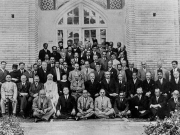 این نهاد فرهنگی قدرتمند را تیمورتاش بنا نهاد و هنوز پابرجاست