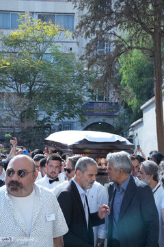 خاکسپاری ناصر تقوایی