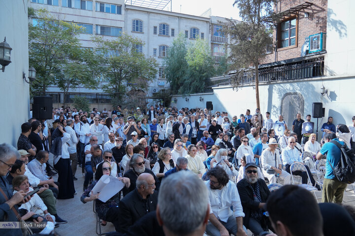 خاکسپاری ناصر تقوایی
