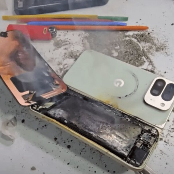 گوشی جدید گوگل منفجر شد