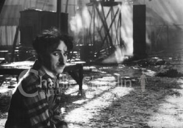 چارلی چاپلین: شب افتتاح نمایش کسی نمیتوانست صدایم را بشنود! چارلی چاپلین: شب افتتاح نمایش کسی نمیتوانست صدایم را بشنود!