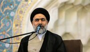 بهترین لحظه برای زن وقتی است که از نگاه نامحرم دور بماند/ جزئیات سخنرانی در حرم حضرت معصومه(س) درباره موضوع حجاب