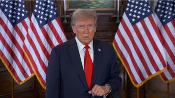 عکس | رونمایی ترامپ از ساعت اختصاصی با امضای شخصی؛ فقط ۵۴ میلیون تومان!