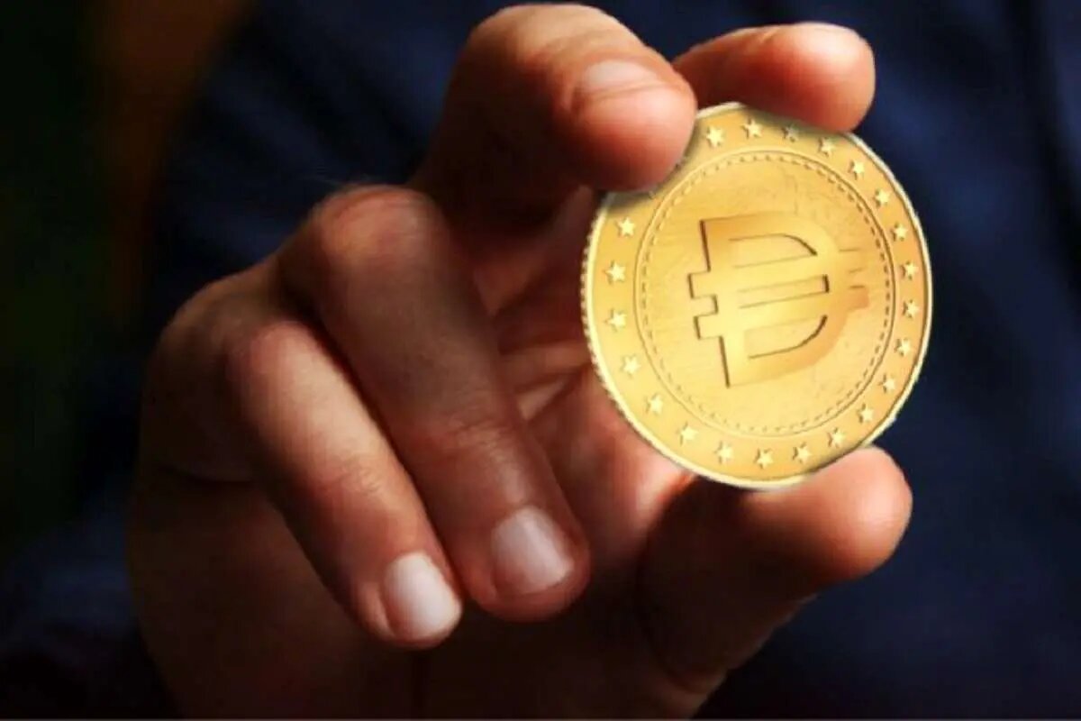 تتر در حالت ناپایداری قرار دارد؛ بازار ارز منتظر نشانههای سیاسی است. تتر در حالت ناپایداری قرار دارد؛ بازار ارز منتظر نشانههای سیاسی است.