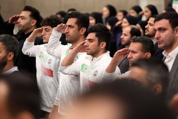 عکس | سلام نظامی ورزشکاران در دیدار با رهبر انقلاب
