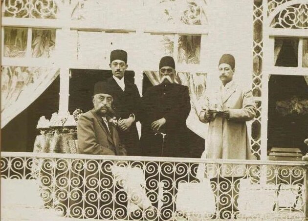 عکس تاریخی «مظفرالدینشاه» در ورشو، پایتخت لهستان ثبت شد. عکس تاریخی «مظفرالدینشاه» در ورشو، پایتخت لهستان ثبت شد.