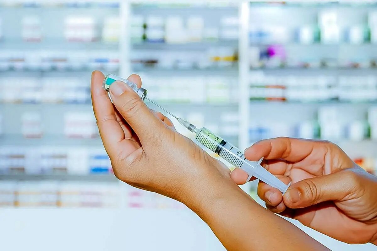 دلیل کمیابی واکسن‌های آنفلوآنزا تولید شده در هلند چیست؟
