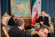 قدردانی لاریجانی از مواضع روسیه در دیدار با نماینده پوتین