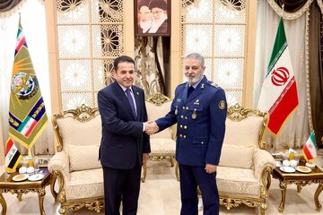 جزئیات دیدار مقام امنیتی عراق با سرلشکر موسوی / اجرای کامل توافق امنیتی ضروری است / هیچ کشوری اجازه استفاده از حریم عراق برای اقدام علیه ایران را ندارد