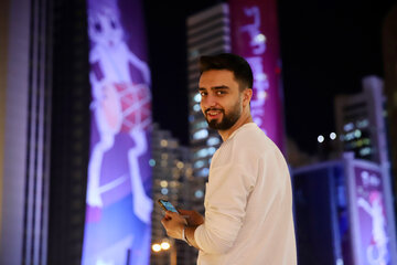 عقابی که با تلفن همراه کنترل می‌شود / «برفک و تخت یخی»؛ اجرا با بهره‌گیری از عروسک‌های رباتی