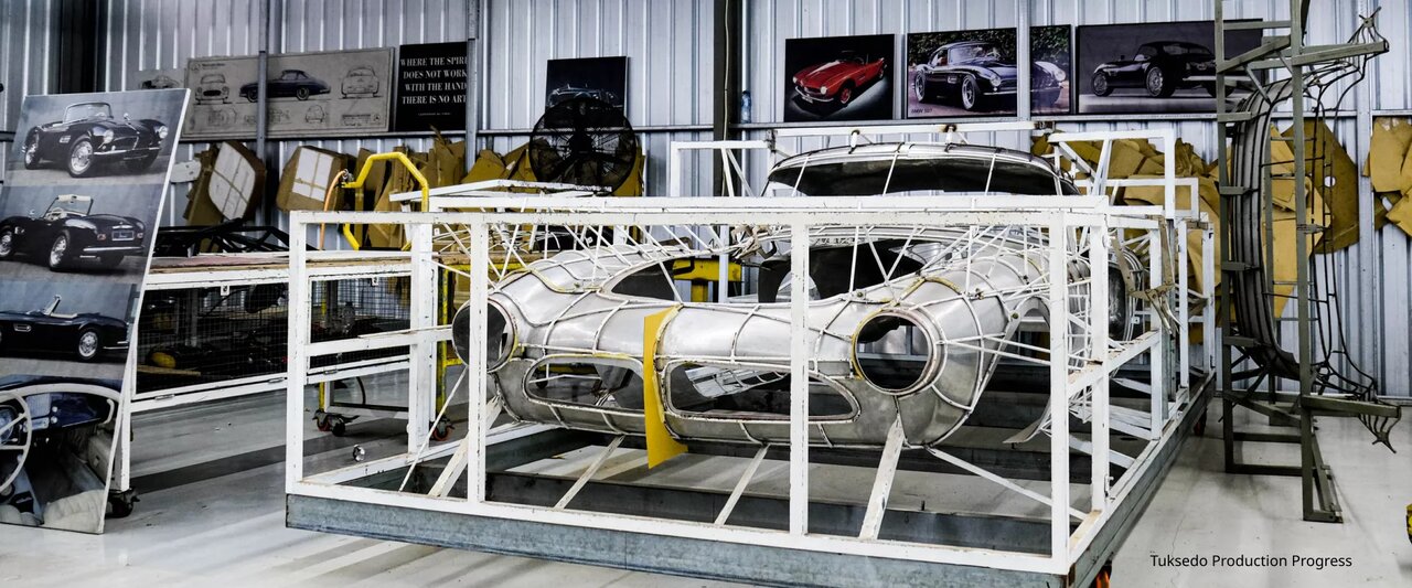 خودروهای قلابی که قیمت زیادی دارند! /عکس