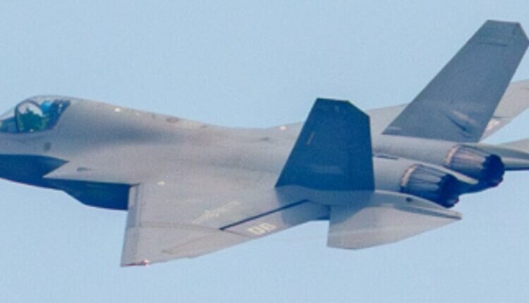 چین غول هوایی خود را آزاد کرد؛ جنگنده J-35 با ۱۲ موشک در وضعیت «رزمی سنگین»
